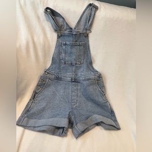 Hollister vintage overall shorts 3" stretch denim